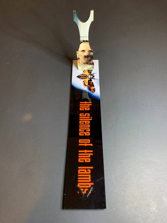 KNIFE - Silence Of The Lambs Knife Set With Sublimated Stand