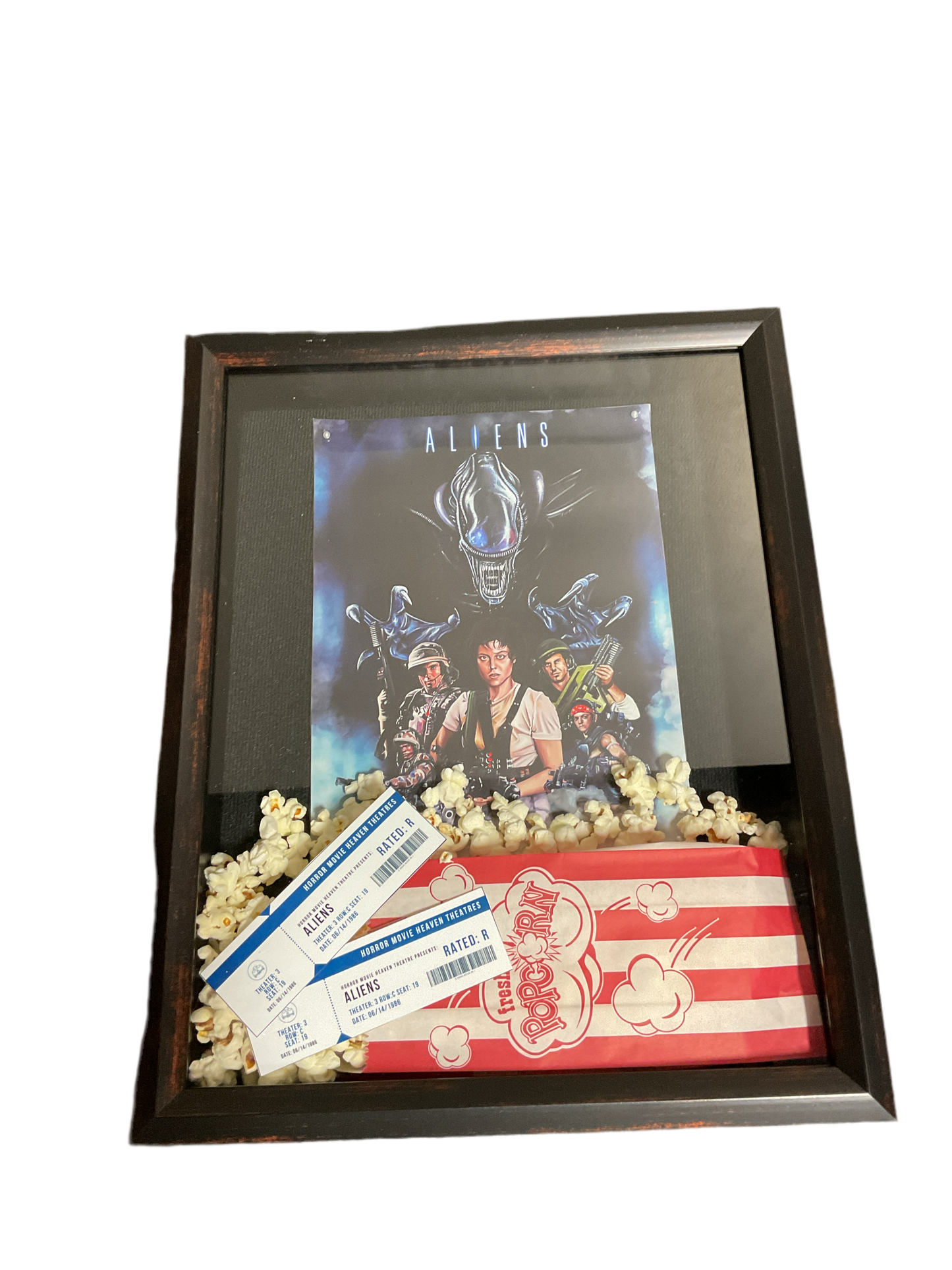 SHADOWBOX - Alien's "Popcorn" Movie Box