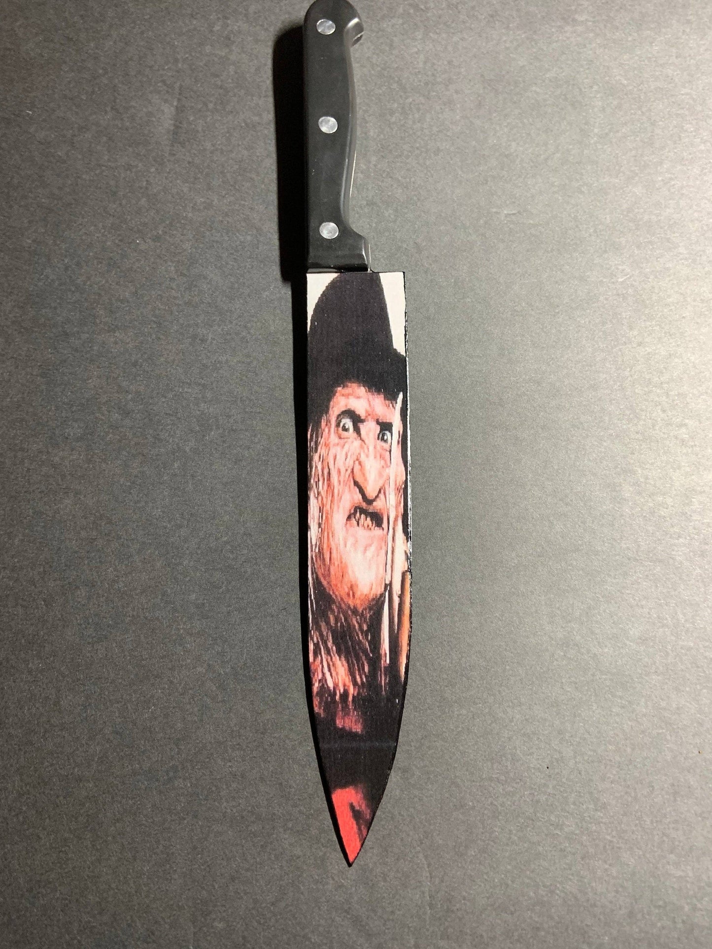 KNIFE - Freddy Krueger "Nightmare on Elm Street" Kitchen Knife with Sublimated Stand