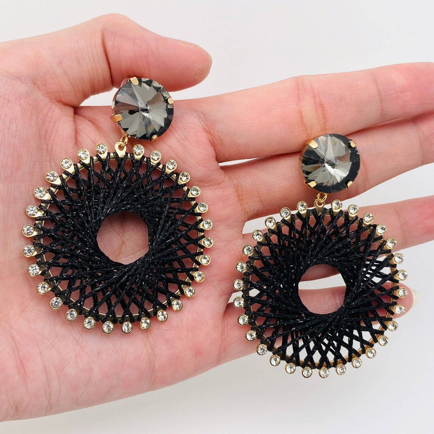 EARRINGS - Wove Rhinestone Pendant Earrings