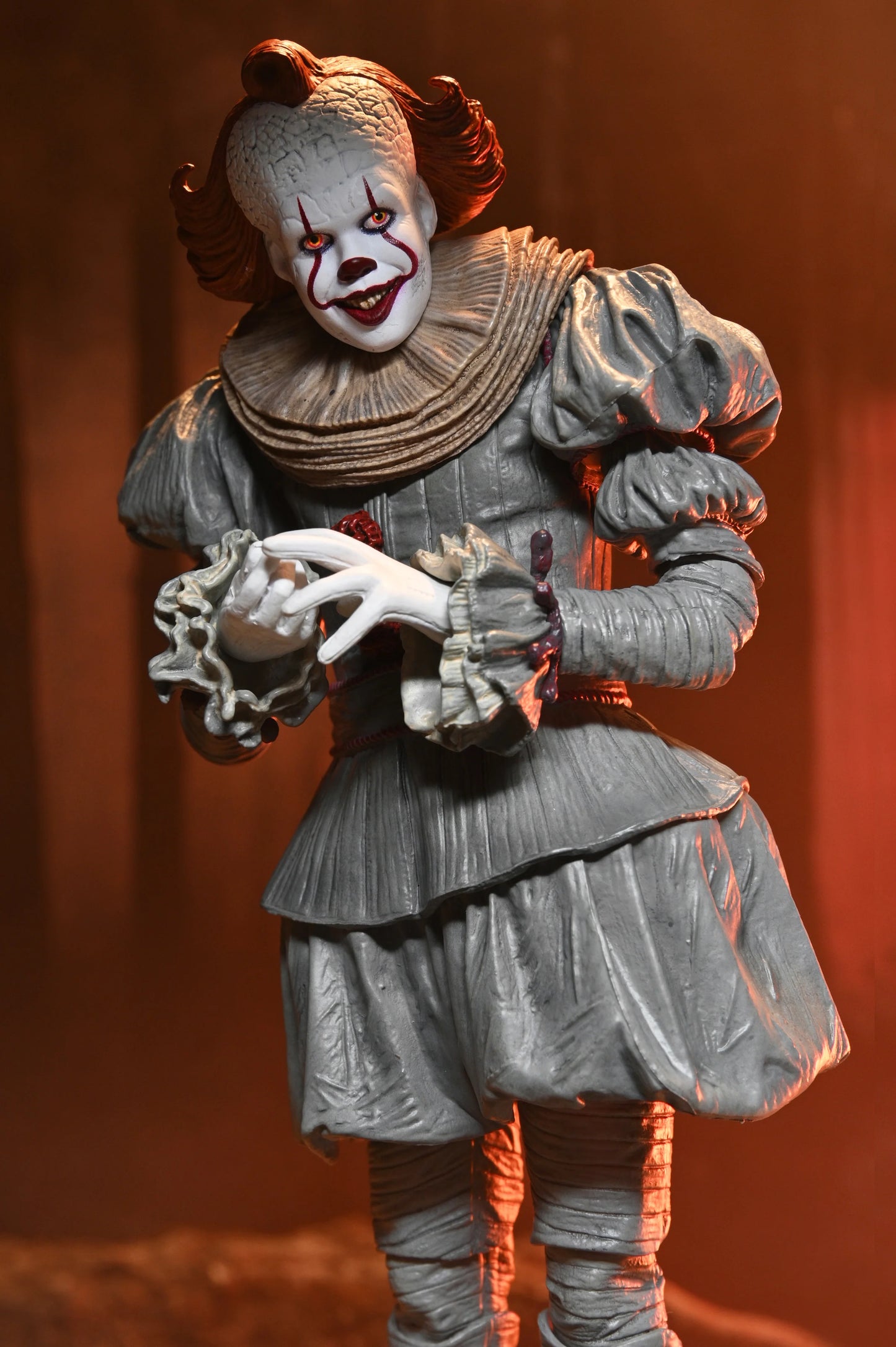 IT: Welcome to Derry - Ultimate Pennywise 7" Scale Action Figure (PRE-ORDER)