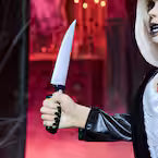 TIFFANY ANIMATRONIC-3.5 ft. Animated Tiffany Valentine Doll H37