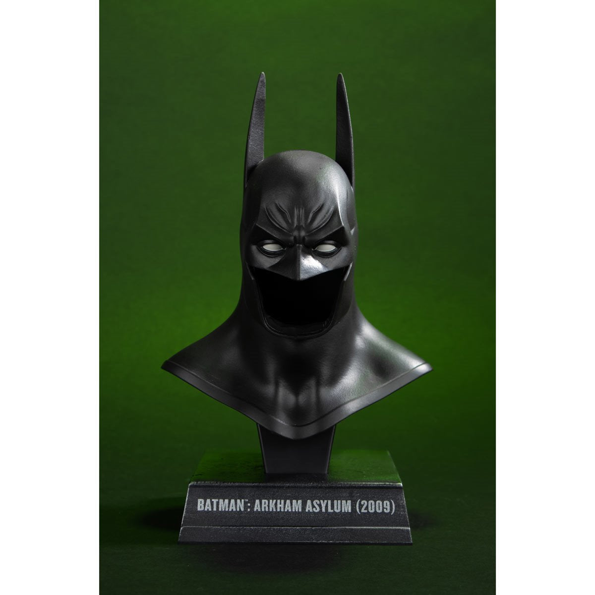 Dc Prop Replica Wave 3 Batman Arkham Asylum 1:3 Cowl