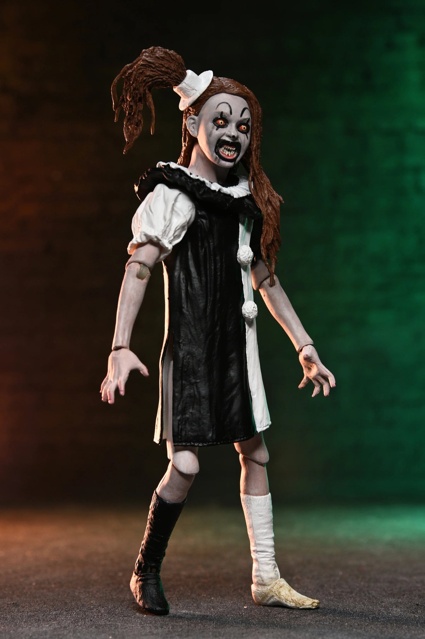 Terrifier 2 - Ultimate Art the Clown and The Little Pale Girl 7" Scale Action Figure 2-Pack (PRE-ORDER)