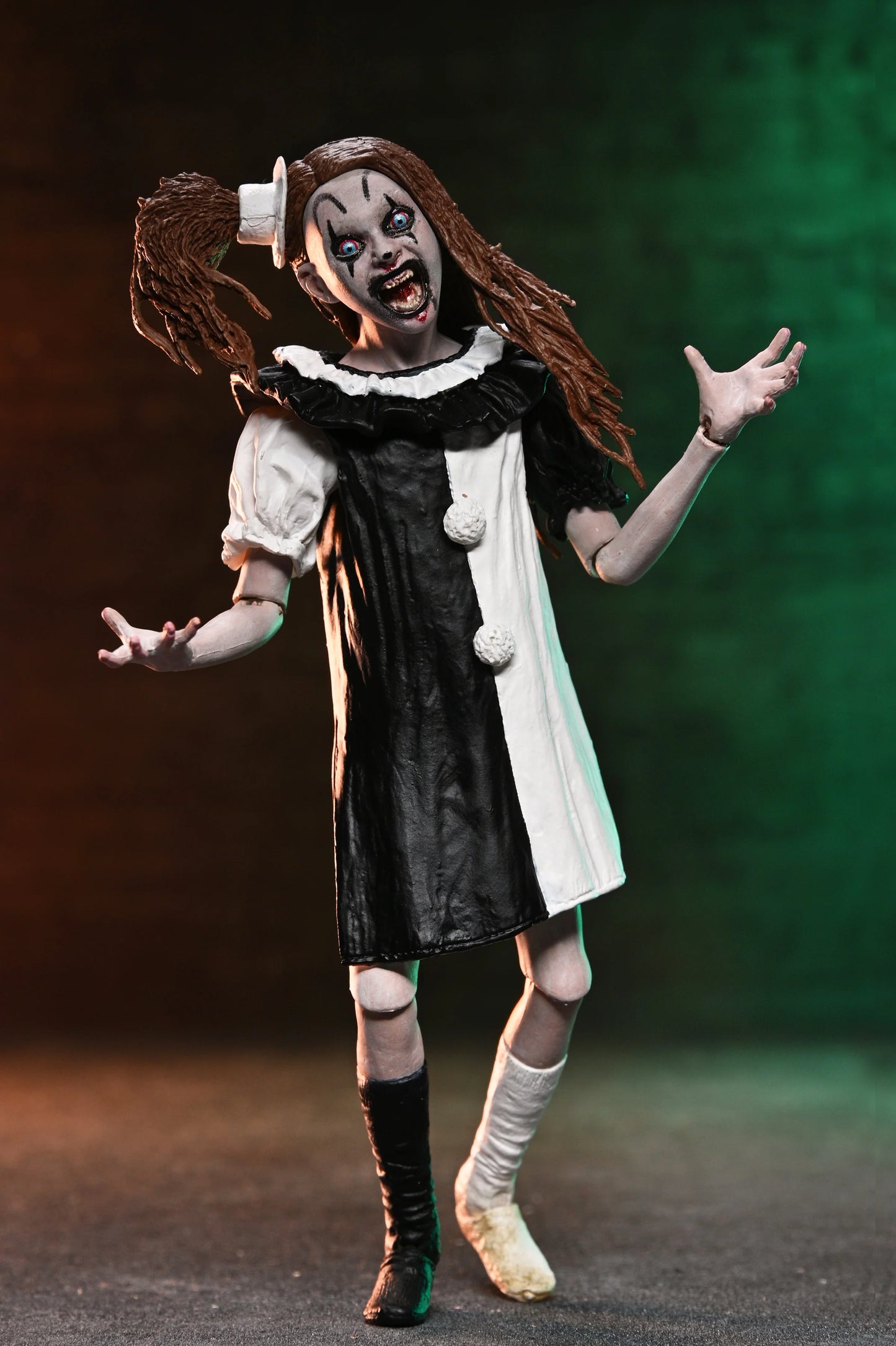 Terrifier 2 - Ultimate Art the Clown and The Little Pale Girl 7" Scale Action Figure 2-Pack (PRE-ORDER)