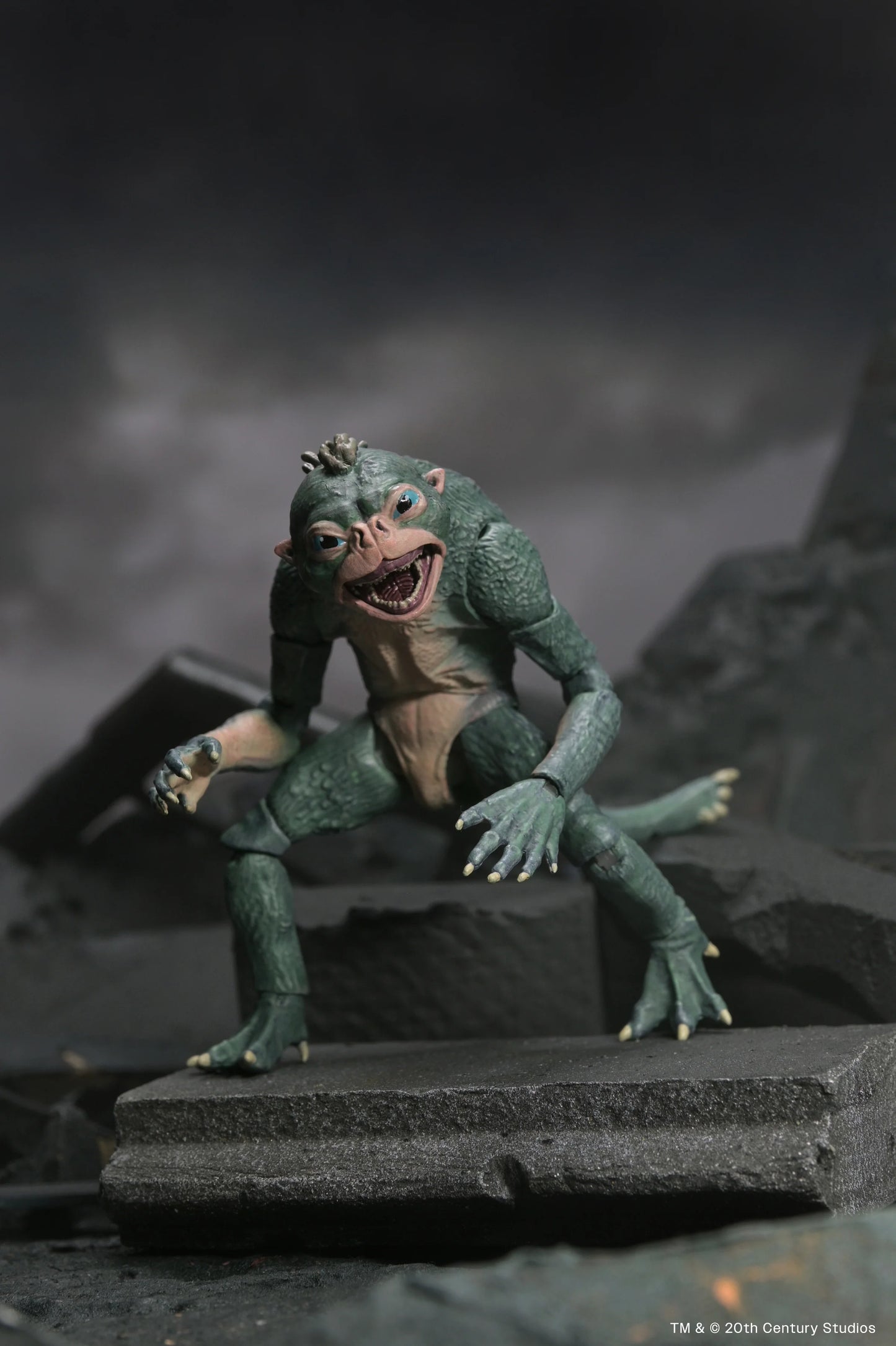 Predator: Badlands - Ultimate Thia & Bud 7" Scale Action Figures (PRE-ORDER)