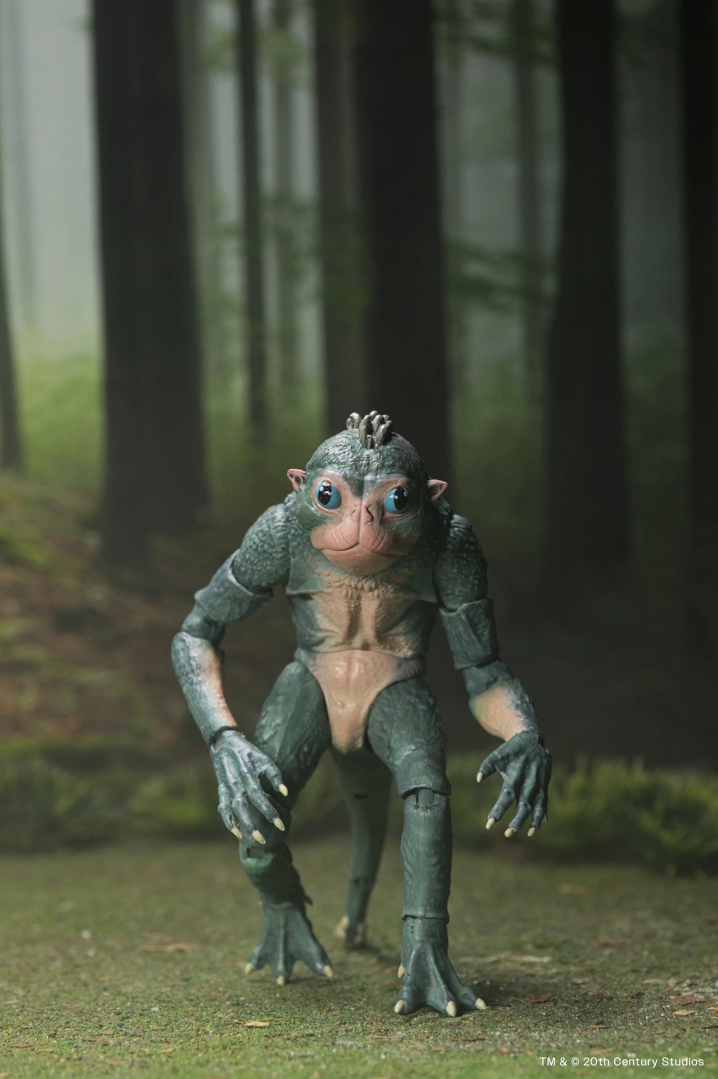 Predator: Badlands - Ultimate Thia & Bud 7" Scale Action Figures (PRE-ORDER)