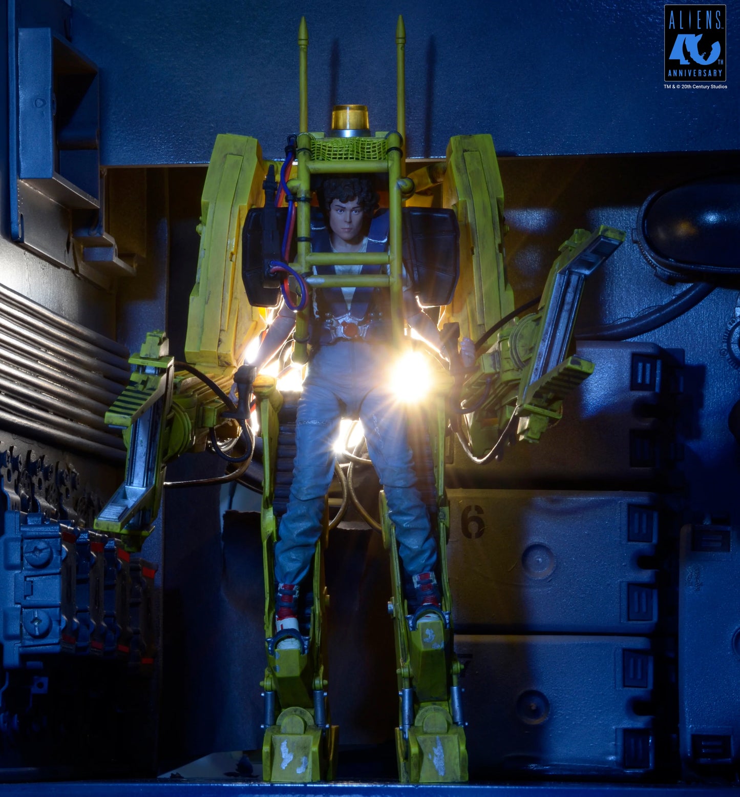 Aliens - 40th Anniversary Power Loader (P-5000) Deluxe Vehicle (PRE-ORDER)