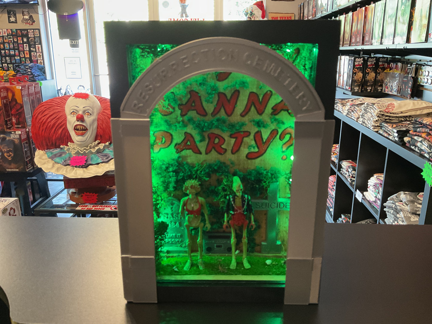 RETURN OF THE LIVING DEAD DIORAMA WANNA PARTY