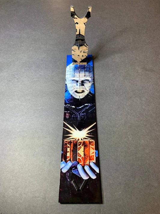 KNIFE - Hellraiser 1987 Pin Head Clive Barker Knife With Sublimated Stand