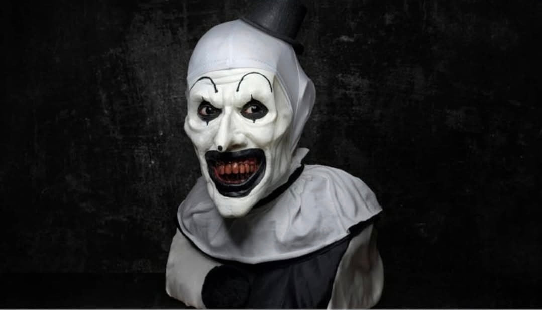 BUSTS - TERRIFIER "Art the Clown" Display Bust