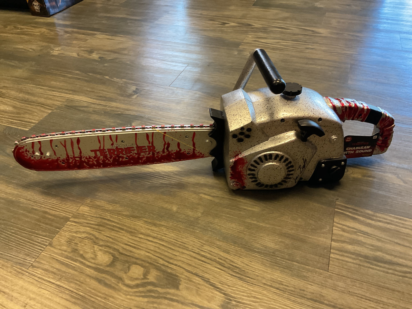 1 GIVEAWAY ENTRY (JASON BAKER AUTOGRAPHED CHAINSAW/TOM SAVINI BENIFIT)