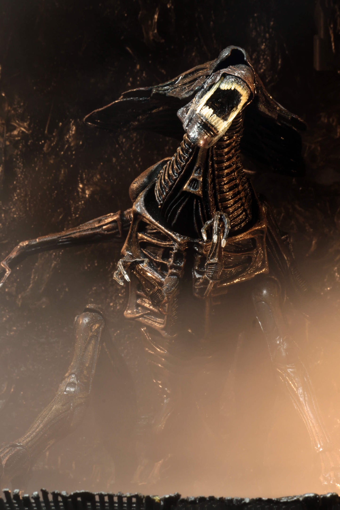 Alien Resurrection -  Alien Resurrection Queen Ultra Deluxe Boxed Figure (PRE-ORDER)