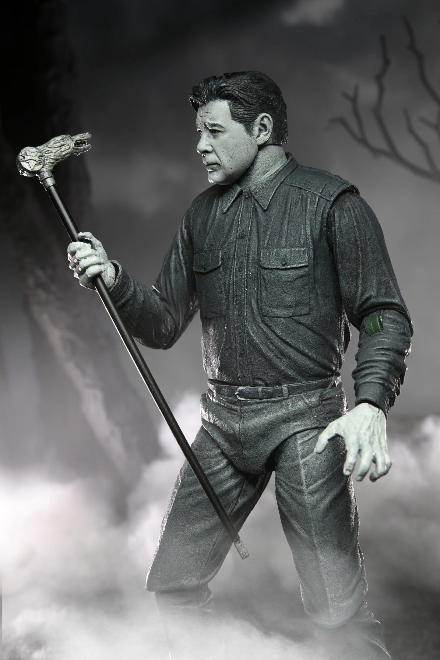 Universal Monsters - Ultimate Wolf Man (Black & White) 7" Scale Action Figure