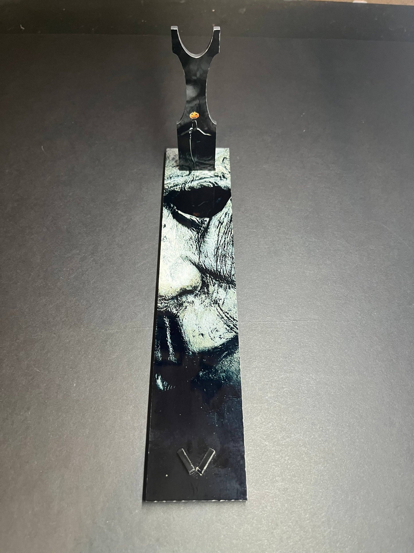 KNIFE - Michael Myers 2018 Kitchen Knife With Sublimated Stand