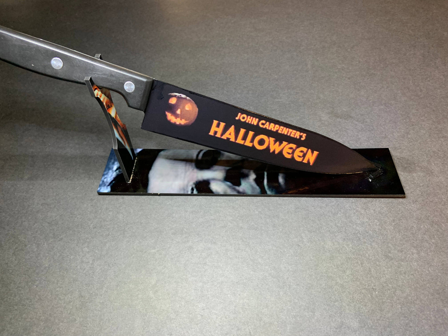 KNIFE - Halloween 1978 Myers Knife With Sublimated Stand