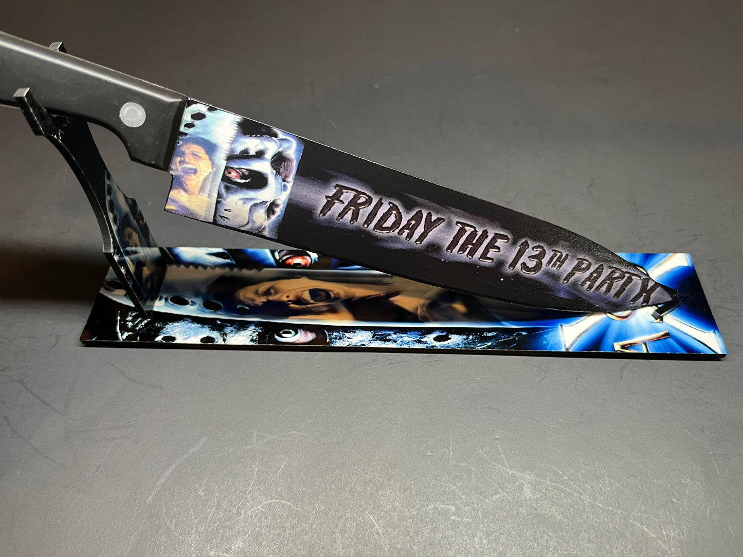 KNIFE - Jason X Friday the 13th Knife With Sublimated Stand