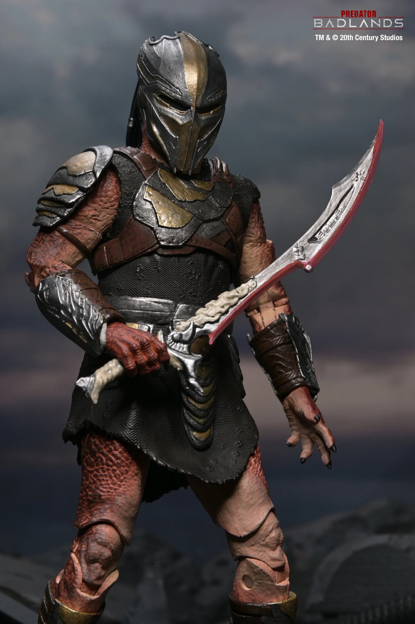 Predator: Badlands - Ultimate Dek (Training Armor) 7" Scale Action Figure (PRE-ORDER)
